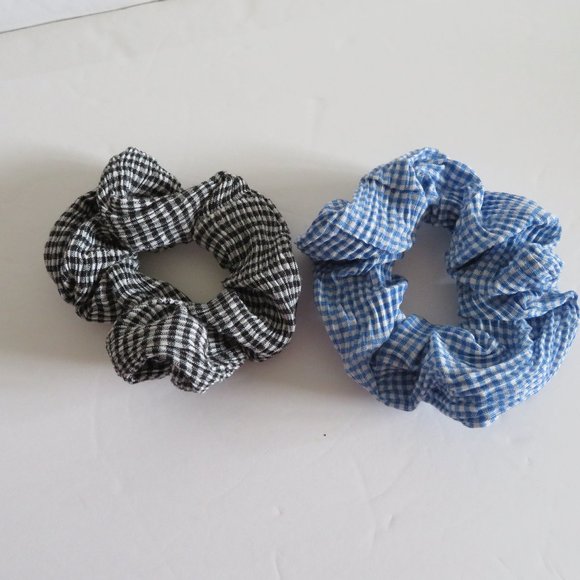 2 Gingham Scrunchies (Black/White and Blue/White), NWOT - Picture 2 of 3